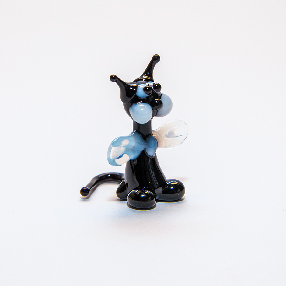 Cat with bow, mini-060